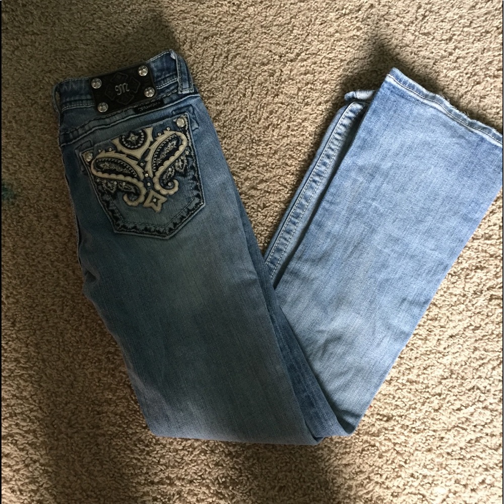Miss Me’s Light-wash Bootcut Jeans